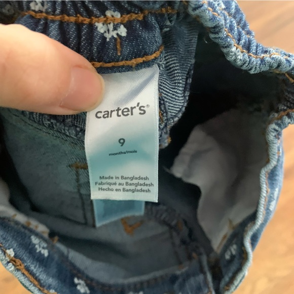 9 months Carter’s floral jeans - Picture 3 of 3